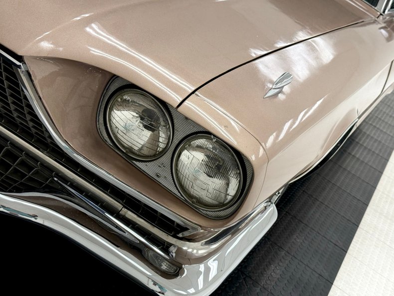 Unknown-Thunderbird-1966-Sundust-Beige-Black-8