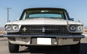 Unknown-Thunderbird-1966-Windsor-whiteLight-19