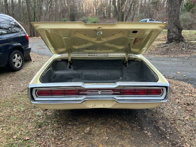 Unknown-Thunderbird-1966-Yellow-14