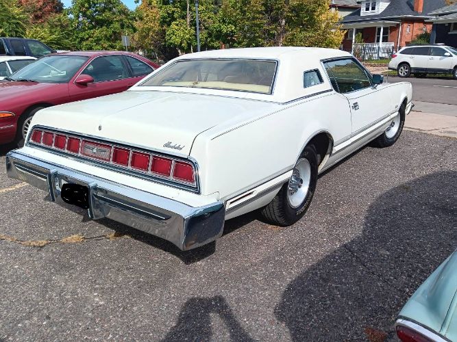 Unknown-Thunderbird-1975-White-3