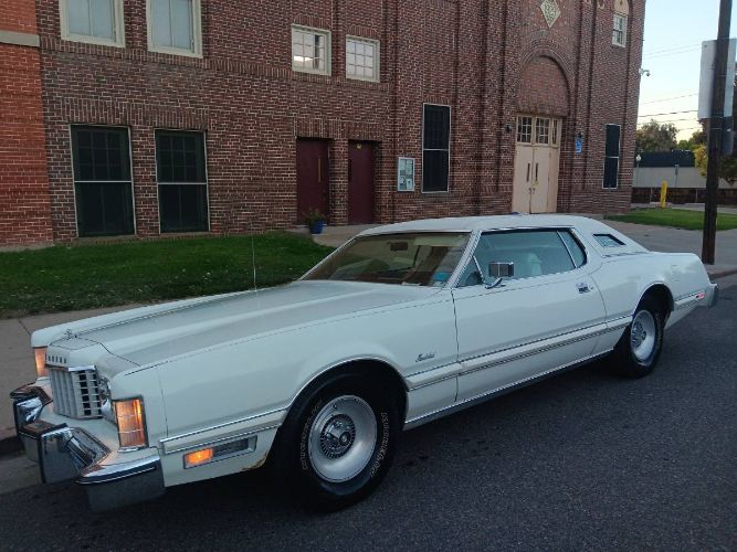Unknown-Thunderbird-1975-White-9