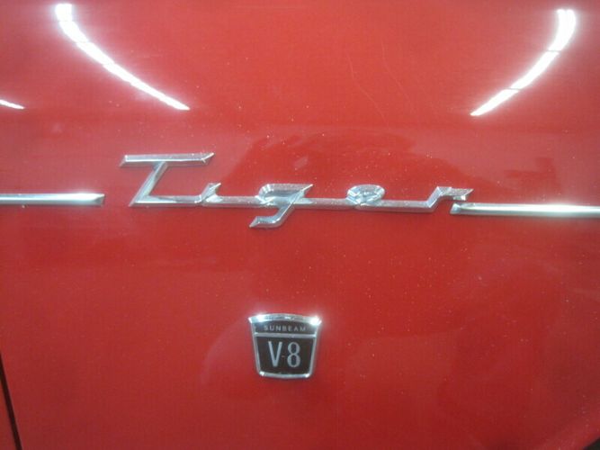 Unknown-Tiger-1966-Red-Black-4