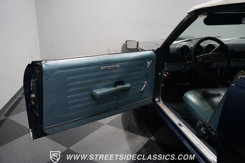 Unknown-Torino-1968-Dark-Blue-Metallic-Blue-38