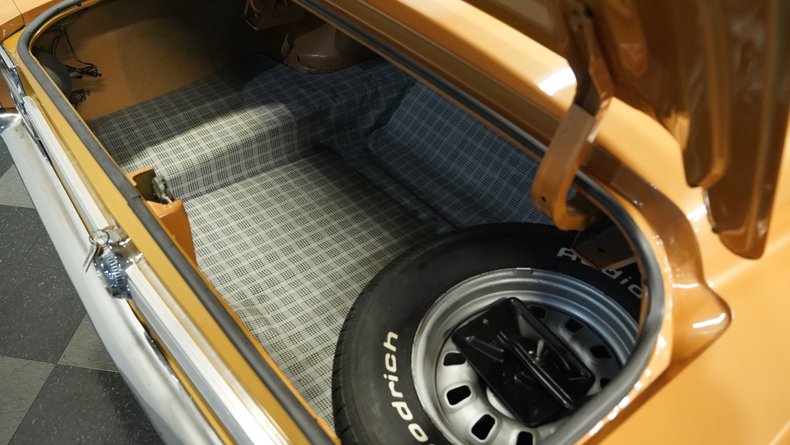 Unknown-Torino-1969-Gold-Glow-Black-10
