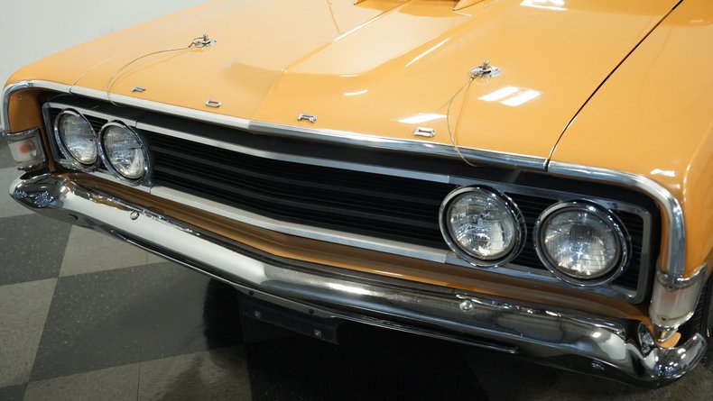 Unknown-Torino-1969-Gold-Glow-Black-21