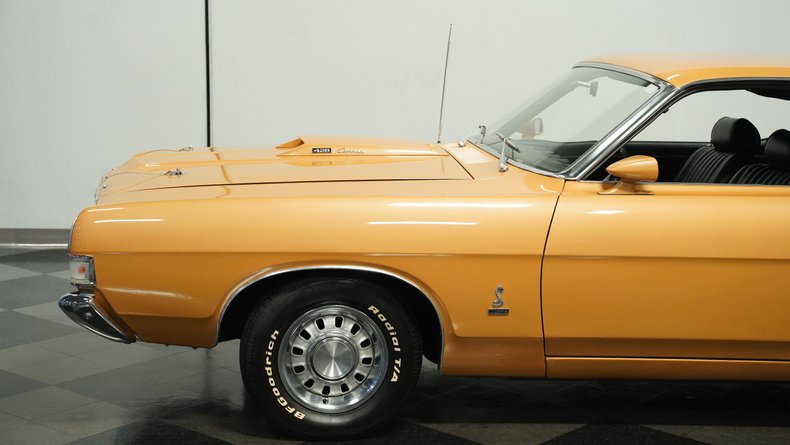 Unknown-Torino-1969-Gold-Glow-Black-22