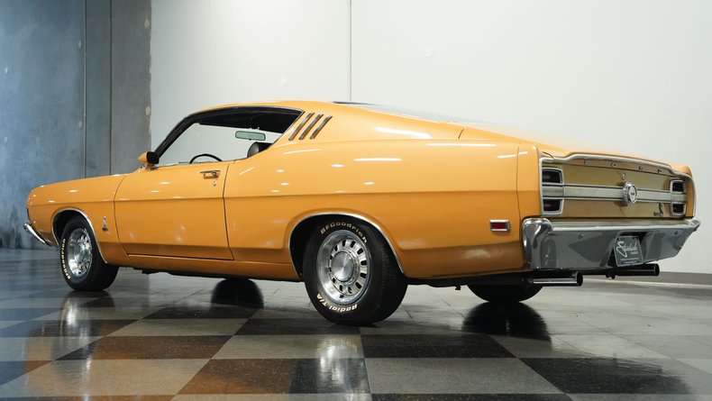Unknown-Torino-1969-Gold-Glow-Black-24
