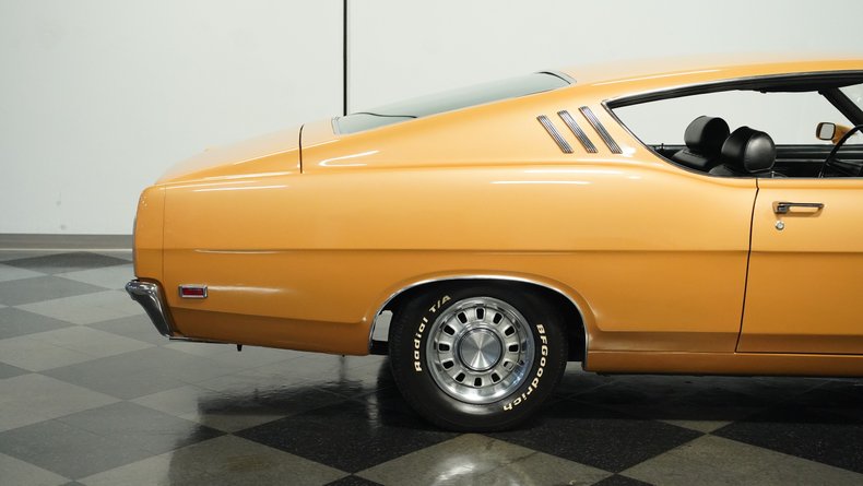 Unknown-Torino-1969-Gold-Glow-Black-27