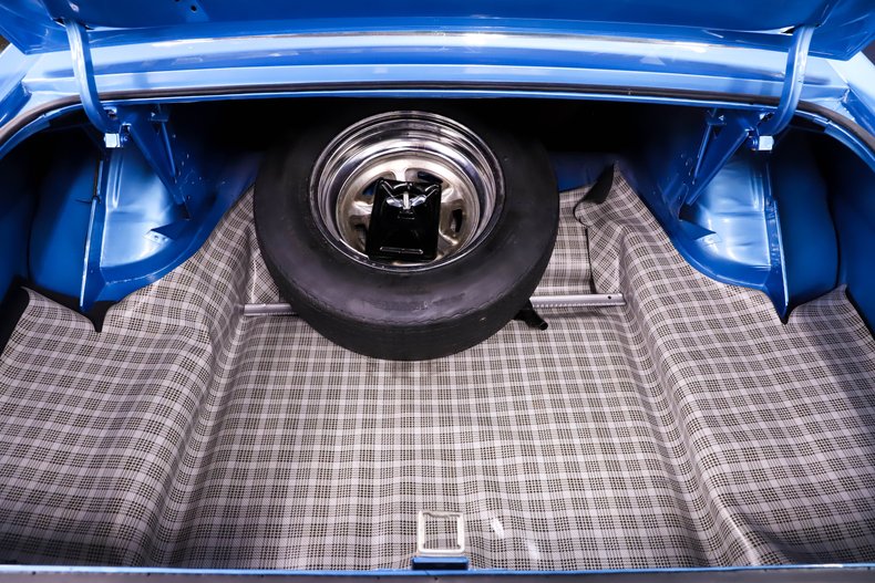 Unknown-Torino-1970-Medium-Blue-Metallic-Blue-44