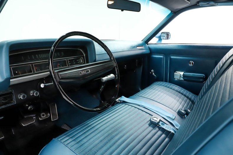 Unknown-Torino-1970-Medium-Blue-Metallic-Blue