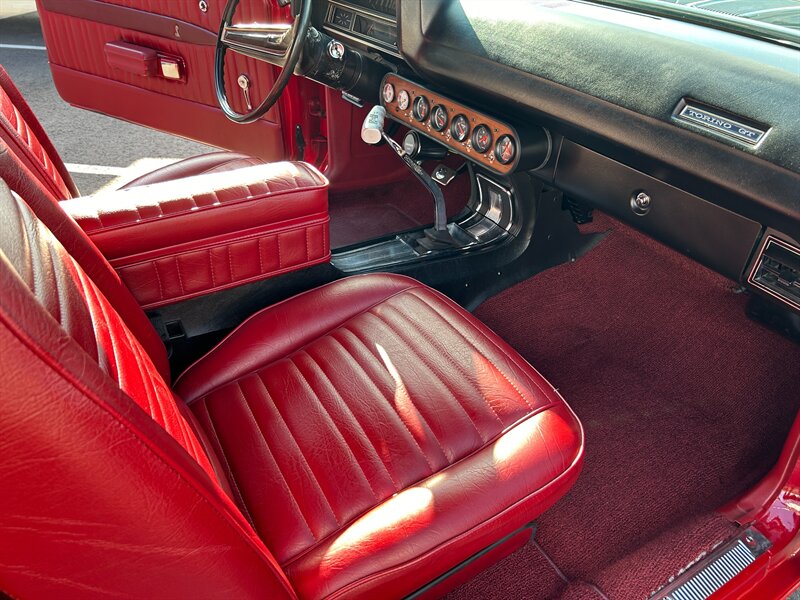 Unknown-Torino-1970-Red-Red-12