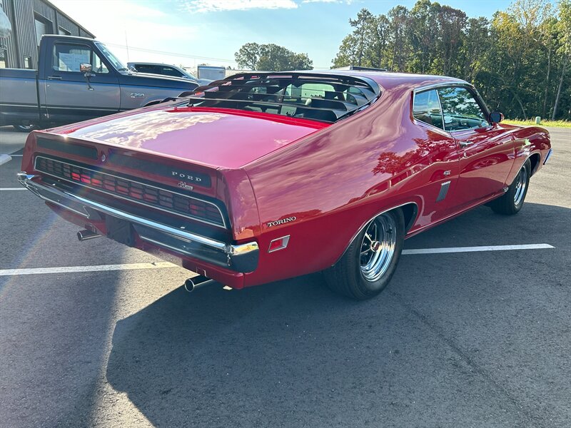 Unknown-Torino-1970-Red-Red-41