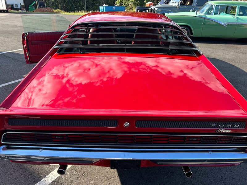 Unknown-Torino-1970-Red-Red-45