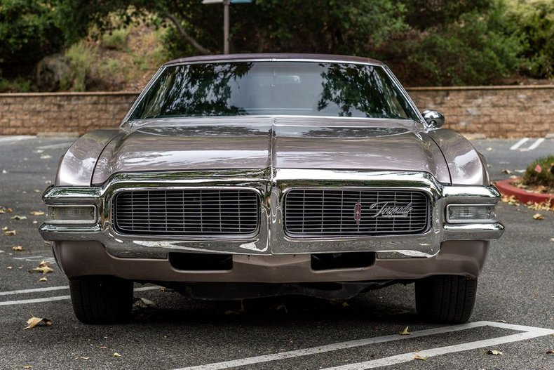 Unknown-Toronado-1969-Electric-Candy-Silve-Black-16