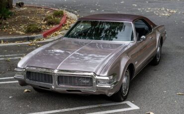 Unknown-Toronado-1969-Electric-Candy-Silve-Black-22