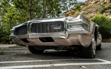 Unknown-Toronado-1969-Electric-Candy-Silve-Black-24