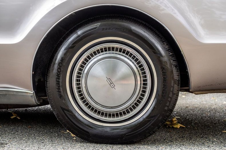 Unknown-Toronado-1969-Electric-Candy-Silve-Black-31