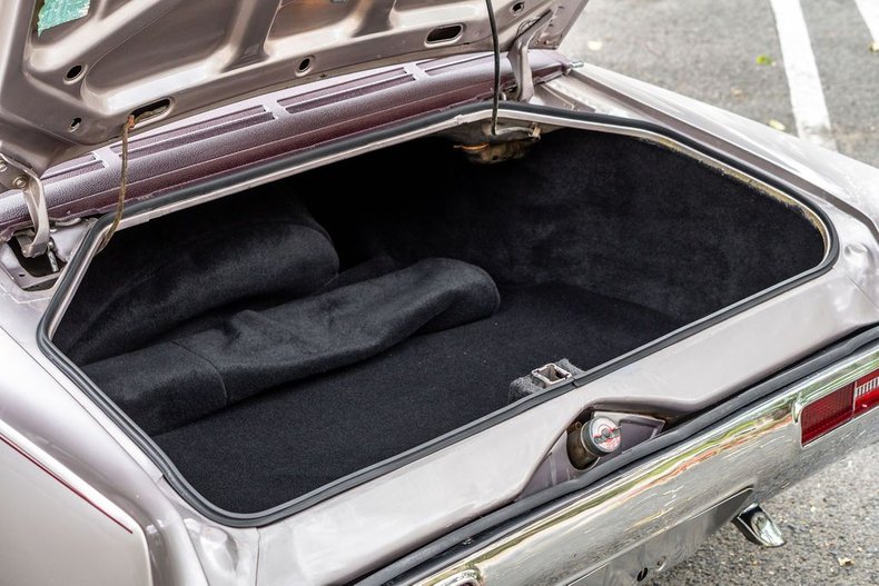 Unknown-Toronado-1969-Electric-Candy-Silve-Black-48