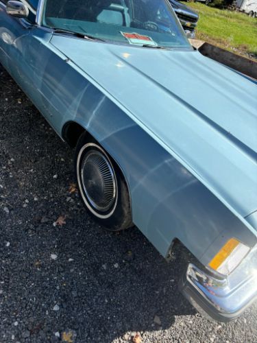 Unknown-Toronado-1975-Blue-20