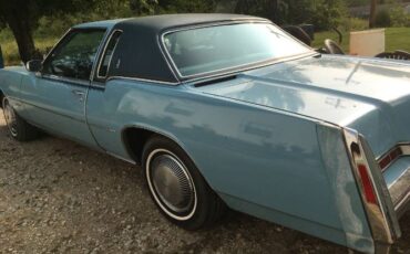 Unknown-Toronado-1975-Blue