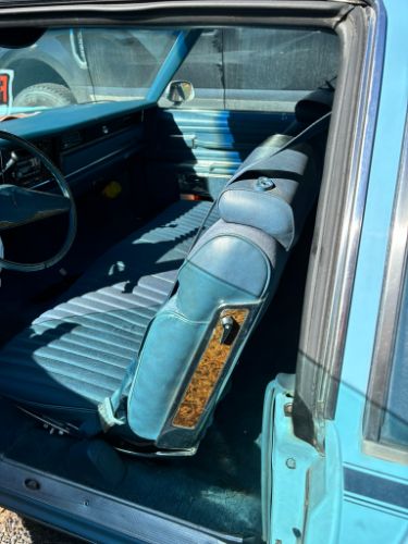 Unknown-Toronado-1975-Blue-7