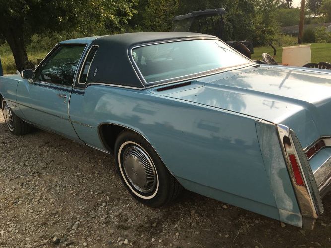 Unknown-Toronado-1975-Blue