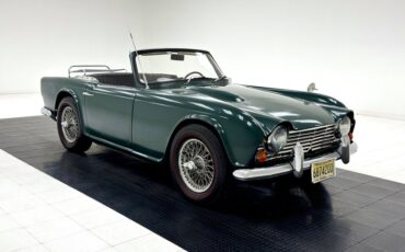 Unknown-Tr4-1964-British-Racing-Green-Black-10