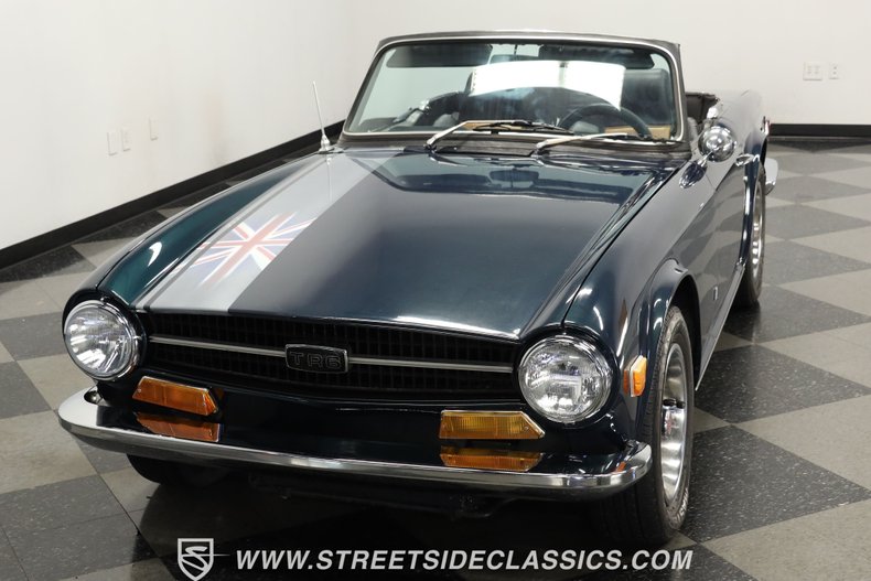 Unknown-Tr6-1972-British-Racing-Green-Black-12