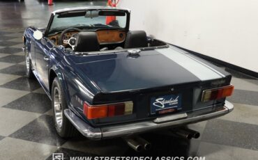 Unknown-Tr6-1972-British-Racing-Green-Black-16