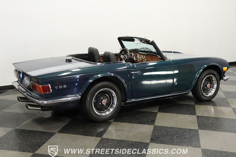 Unknown-Tr6-1972-British-Racing-Green-Black-22