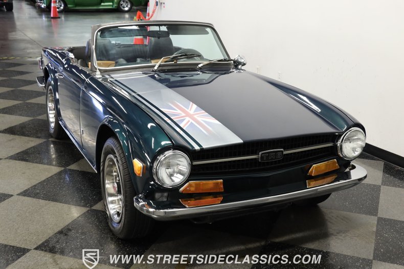 Unknown-Tr6-1972-British-Racing-Green-Black-25