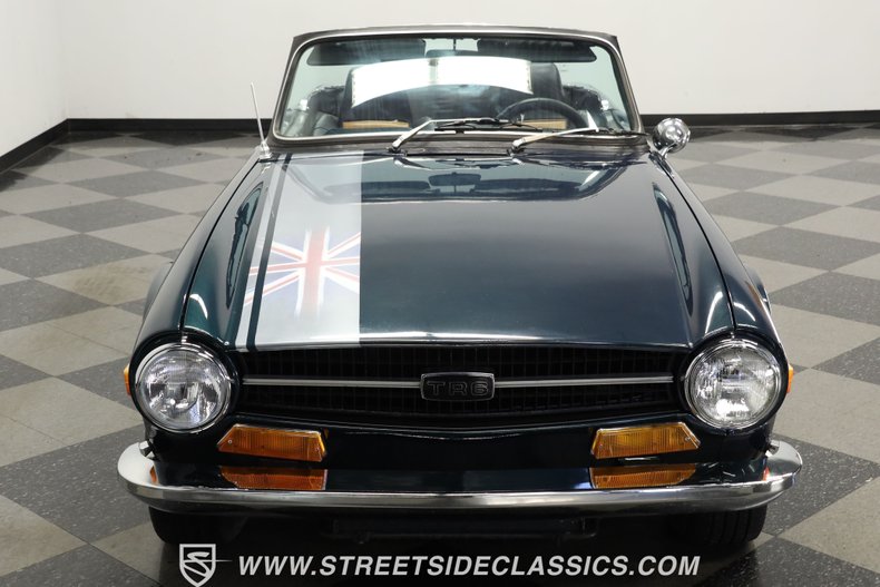 Unknown-Tr6-1972-British-Racing-Green-Black-26