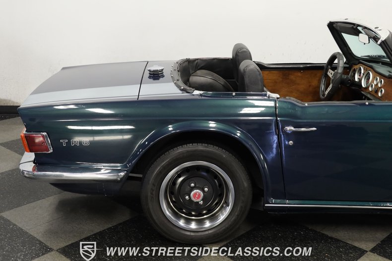 Unknown-Tr6-1972-British-Racing-Green-Black-30