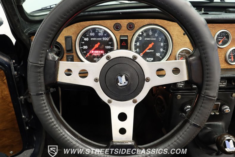 Unknown-Tr6-1972-British-Racing-Green-Black-32