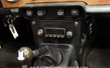 Unknown-Tr6-1972-British-Racing-Green-Black-37