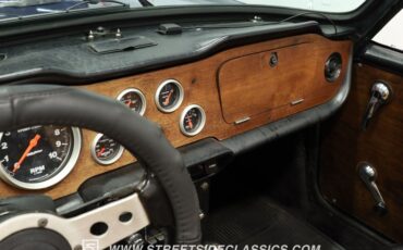 Unknown-Tr6-1972-British-Racing-Green-Black-41