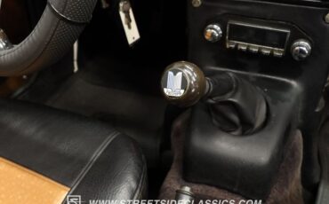 Unknown-Tr6-1972-British-Racing-Green-Black-44