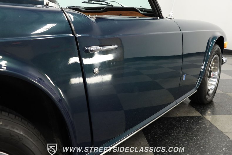 Unknown-Tr6-1972-British-Racing-Green-Black-7
