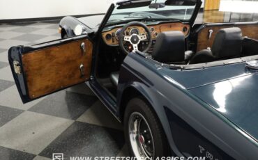 Unknown-Tr6-1972-British-Racing-Green-Black-9