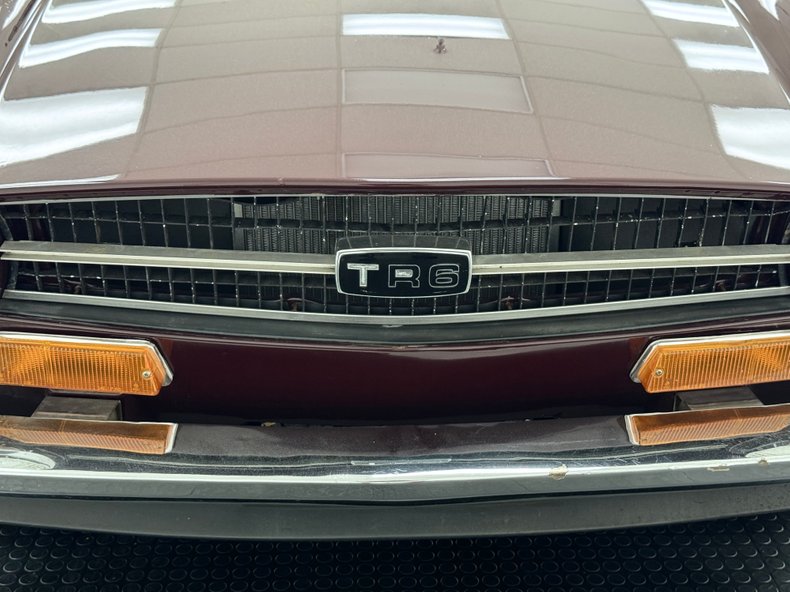 Unknown-Tr6-1972-Maroon-Black-13