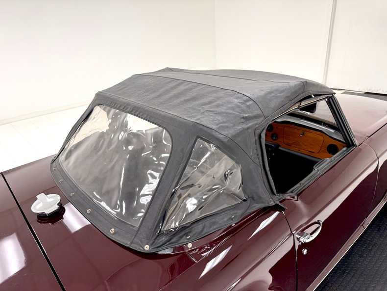Unknown-Tr6-1972-Maroon-Black-21