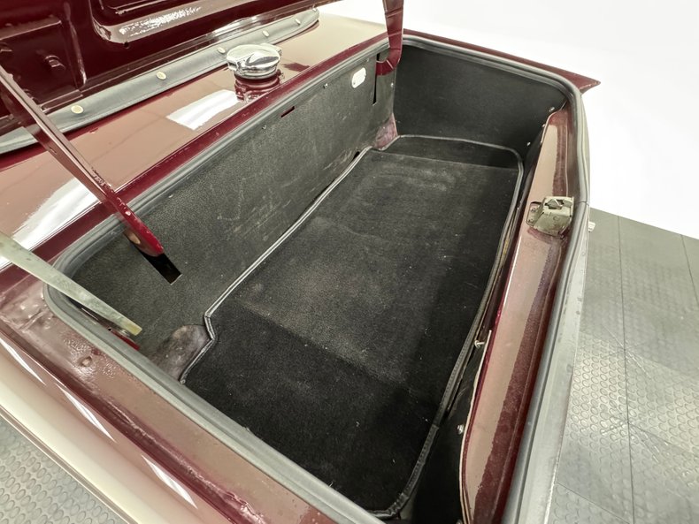 Unknown-Tr6-1972-Maroon-Black-30