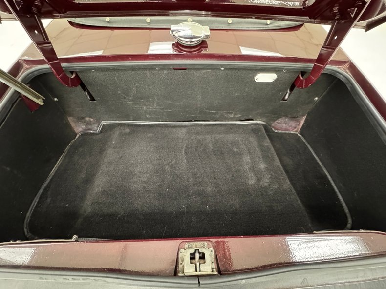 Unknown-Tr6-1972-Maroon-Black-31
