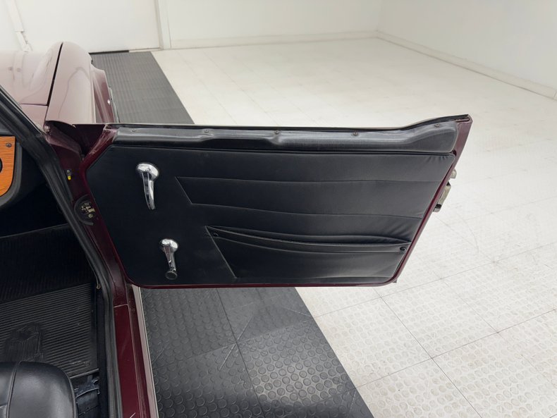 Unknown-Tr6-1972-Maroon-Black-34