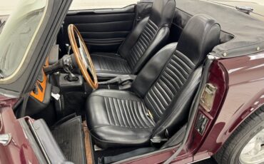 Unknown-Tr6-1972-Maroon-Black-35
