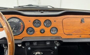 Unknown-Tr6-1972-Maroon-Black-40