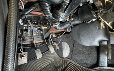Unknown-Tr6-1972-Maroon-Black-44