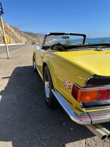 Unknown-Tr6-1973-Yellow-Black-17