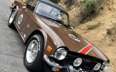 Unknown-Tr6-1974-British-Leyland-brow-1