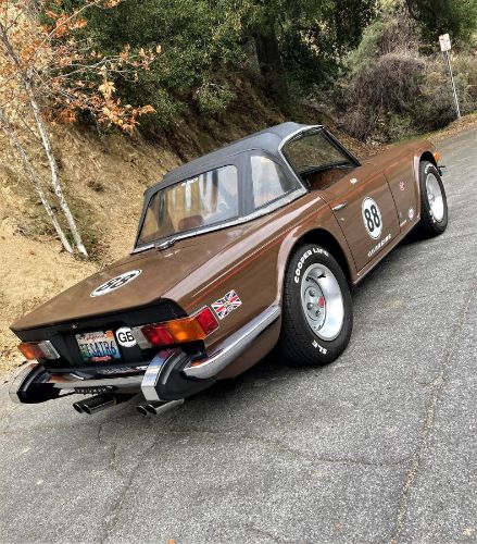 Unknown-Tr6-1974-British-Leyland-brow-14
